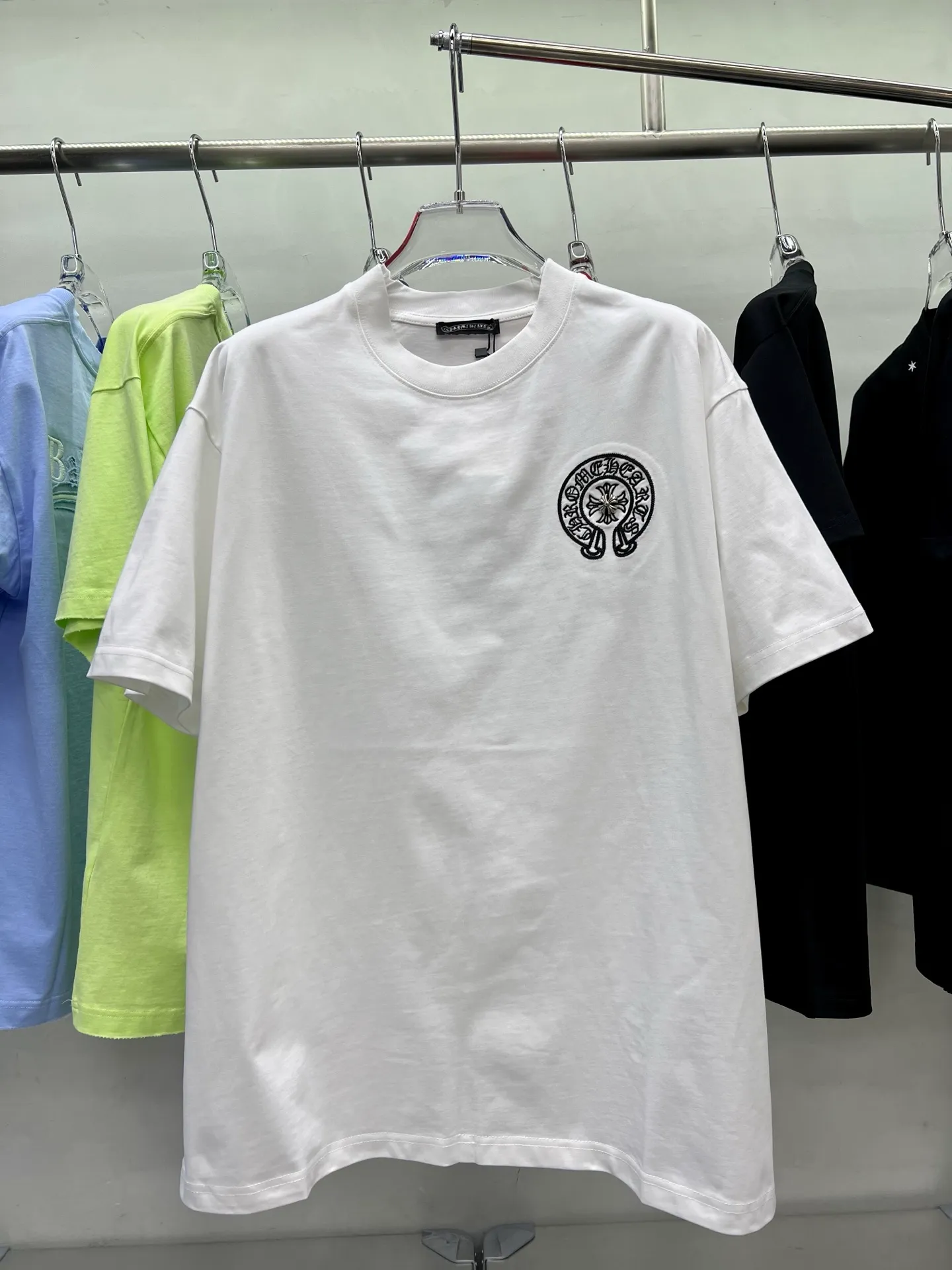 ch ❤️ 2026New Arrival tee Same Style Size S M L XL XXL Black White